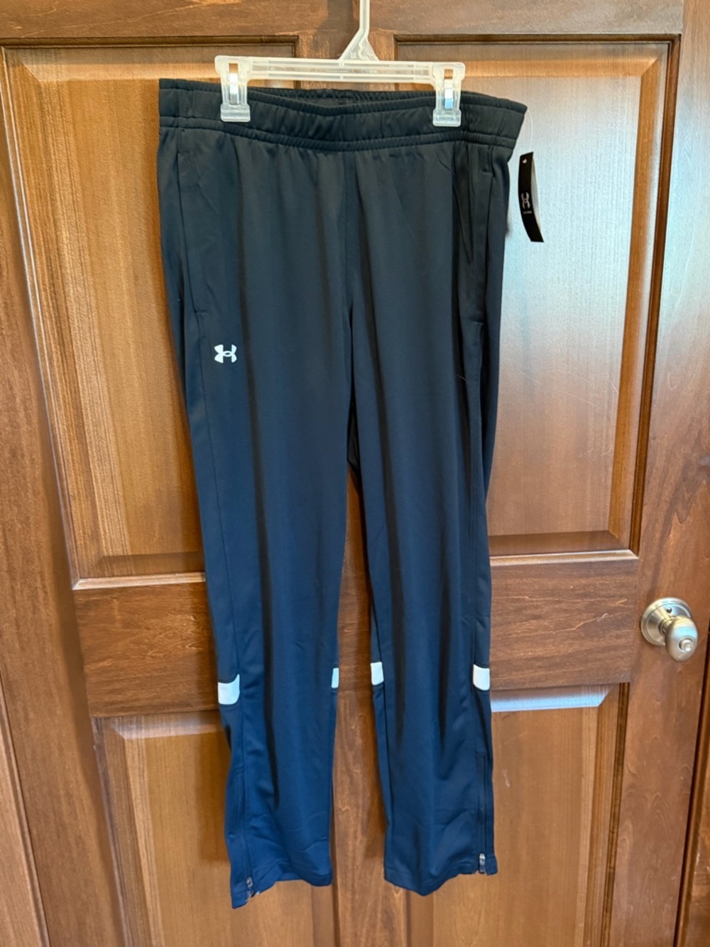 NWT Under Armour Youth team knit warm up pant, YXL